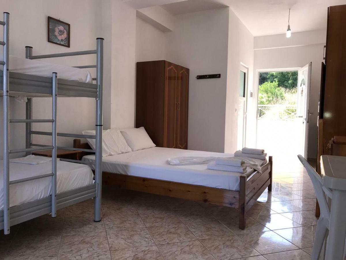 Henardi Apartments Ksamil Exterior photo